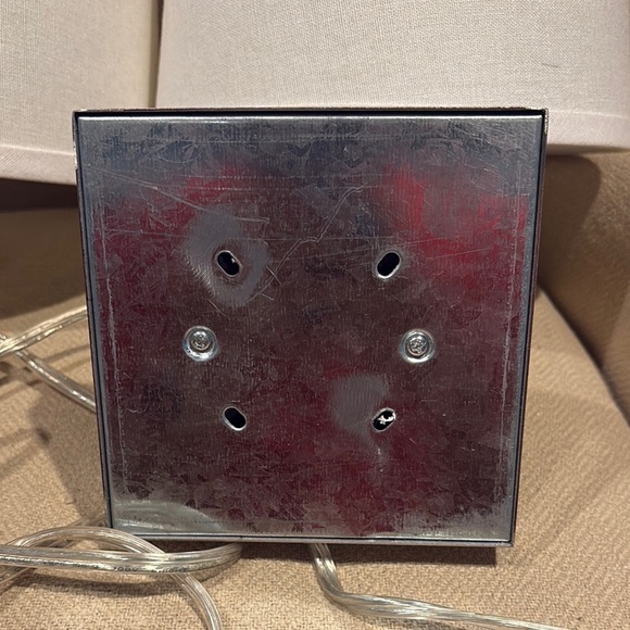 Set of 2 Bedroom Elegant Cream Lamps - Picture 4 of 4